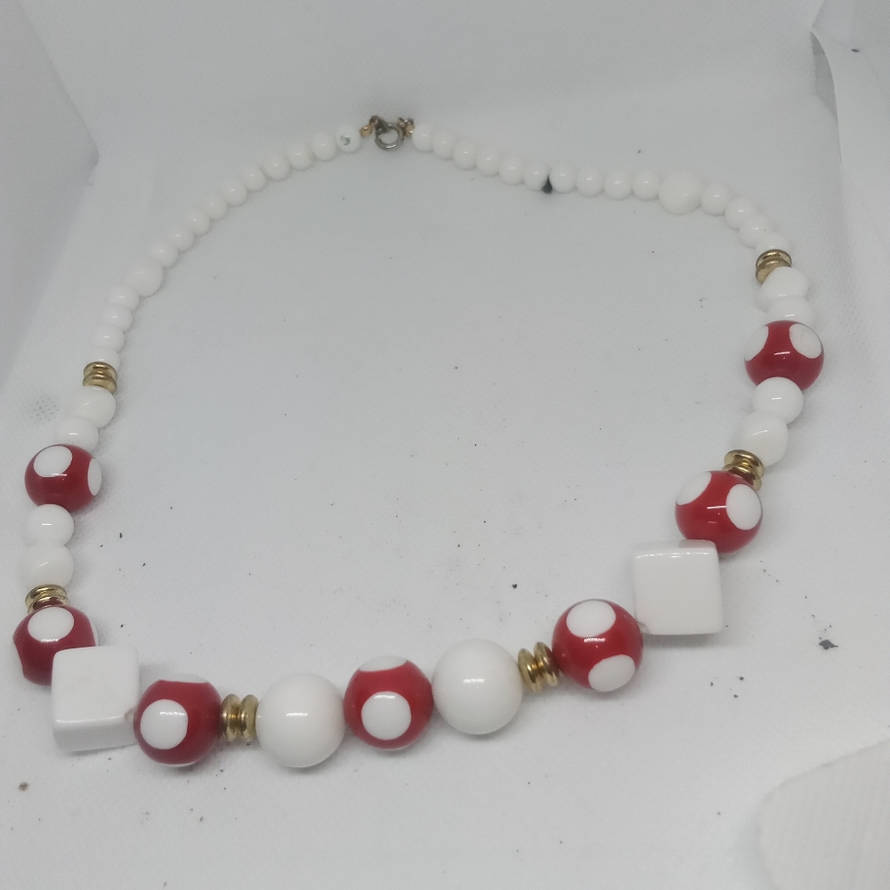 Red And White Choker Necklace